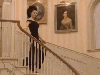 The Nanny Named Fran Fran Drescher GIF - The Nanny Named Fran Fran Drescher Stairs GIFs