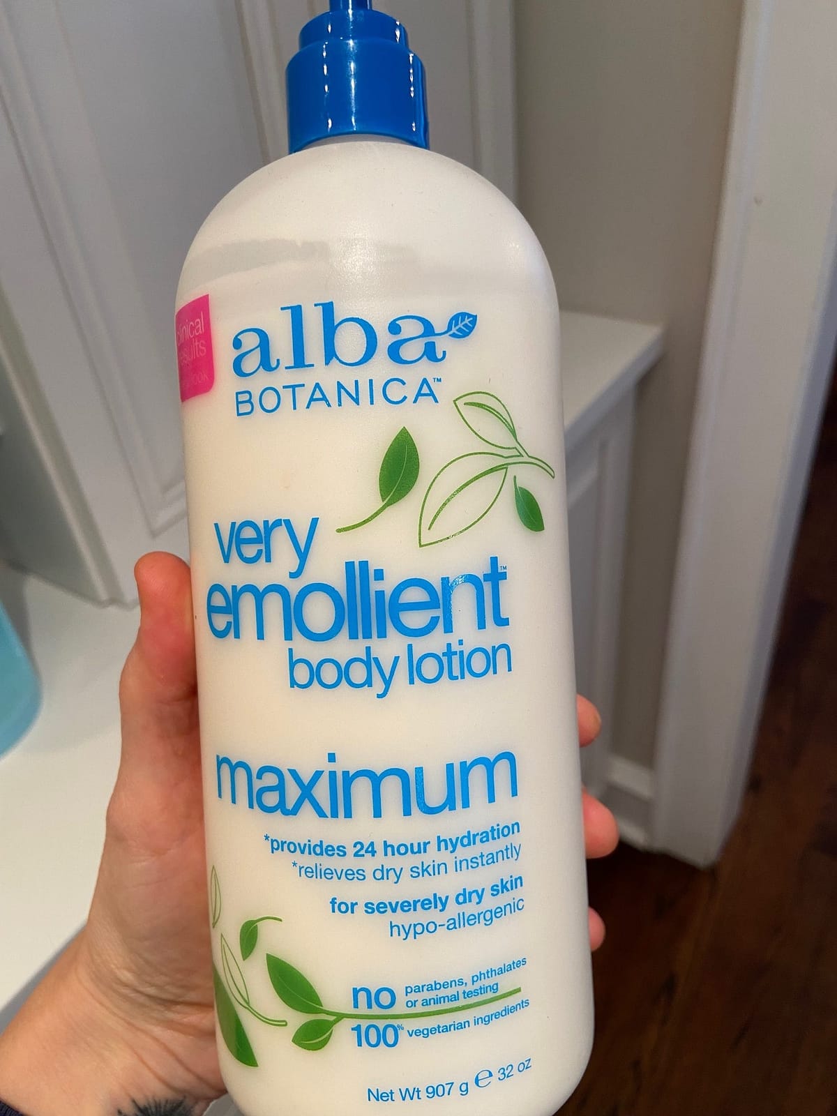 Hands that don't make you cry